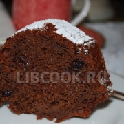 Шоколадно-песочный пирог с орехами