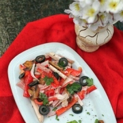 Легкий салат с грибами и крабовыми палочками
