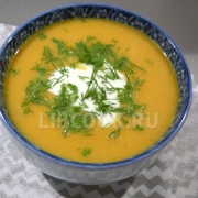 Сырный суп с фасолью и огурцом