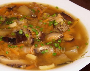 Чечевичный суп с баклажаном