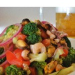 Овощной салат с морепродуктами “Ривьера”