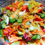 Пикантный салат из свежих овощей «Летнее сокровище»